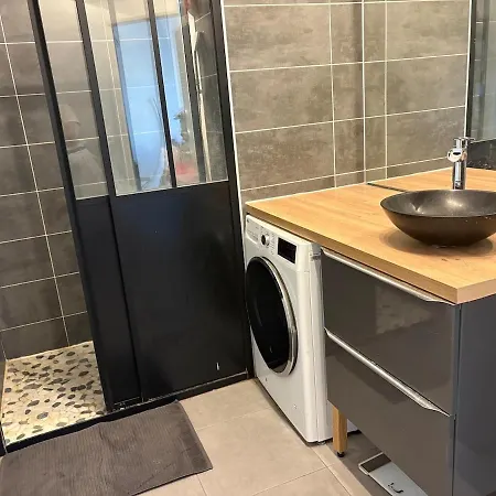 Rez De Jardin 5 Pers, شقة فرونتينيان